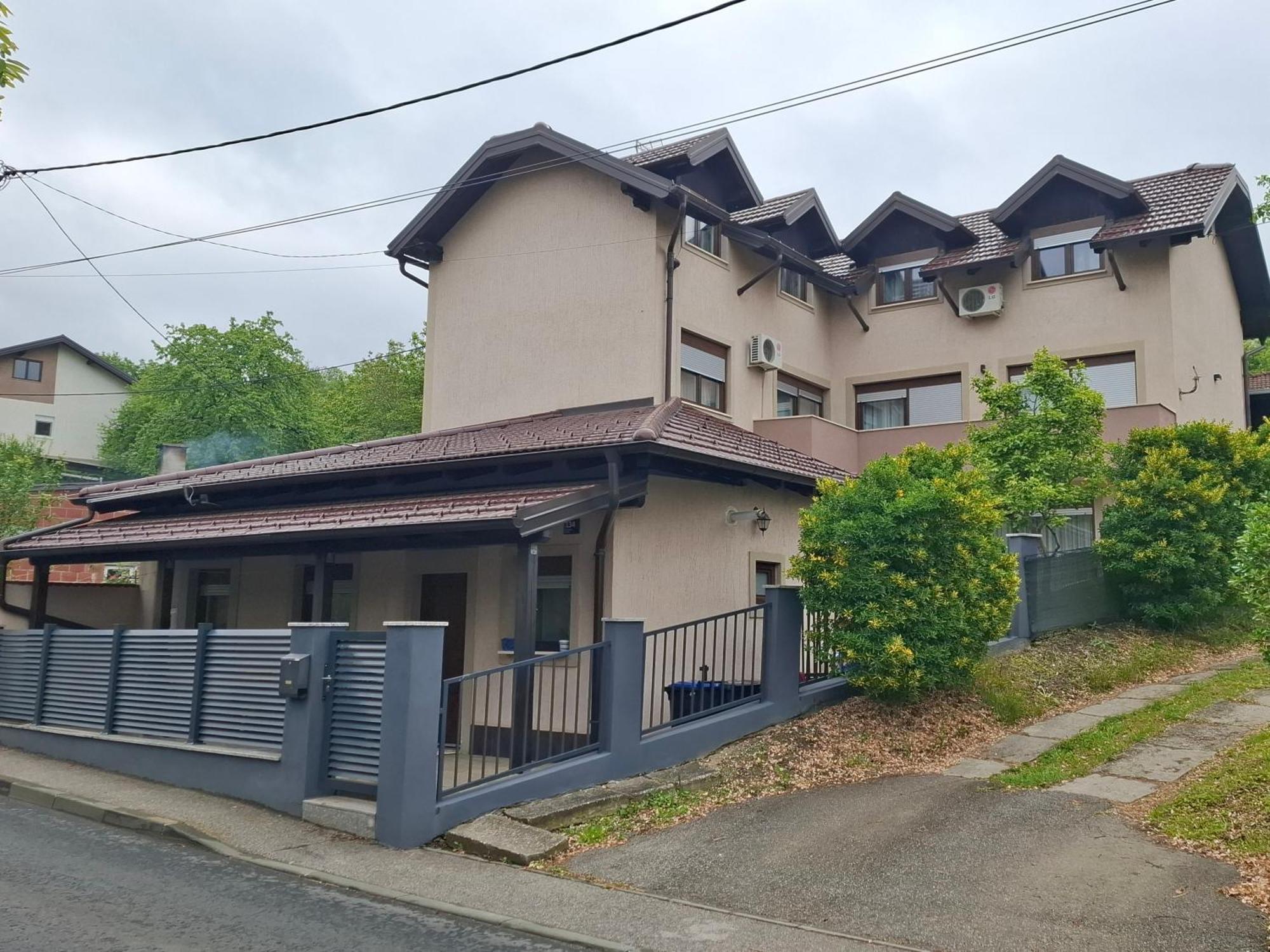 Apartman Folka Free Parking Zagreb Exteriör bild