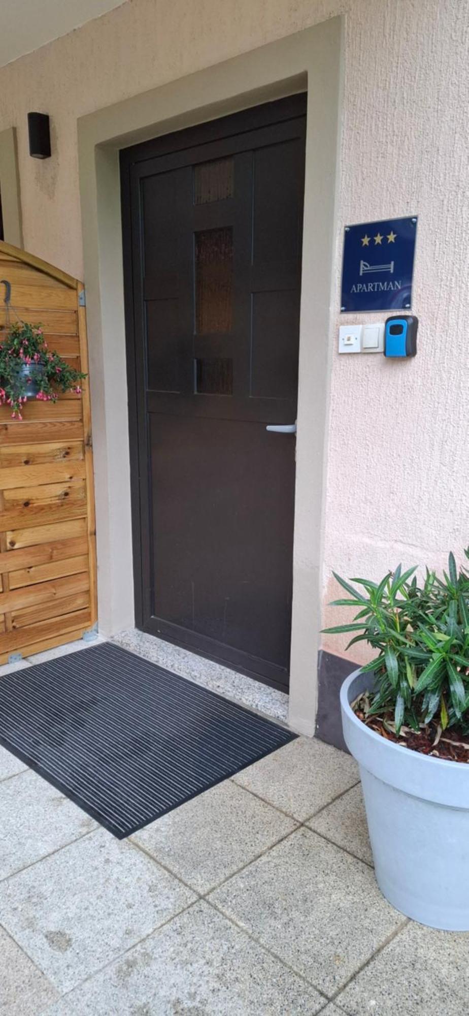 Apartman Folka Free Parking Zagreb Exteriör bild